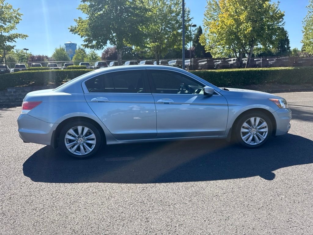 Used 2011 Celestial Blue Metallic Honda EX-L image 8