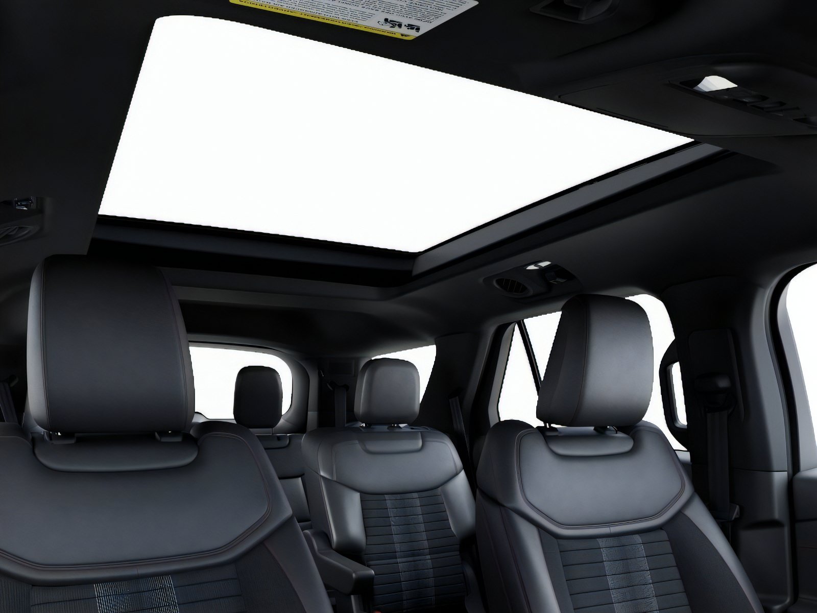 New 2027 Star White Metallic Tri-Coat Ford ST-Line image 21