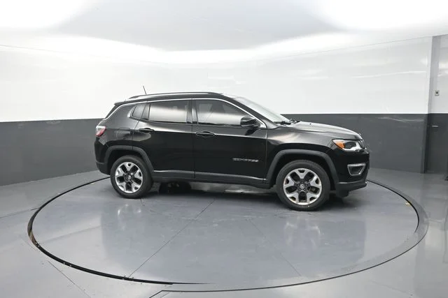 Used 2018 Black Jeep Limited image 19
