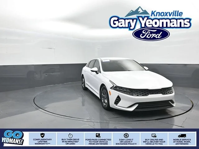Certified Used 2023 White Pearl Kia LXS image 1