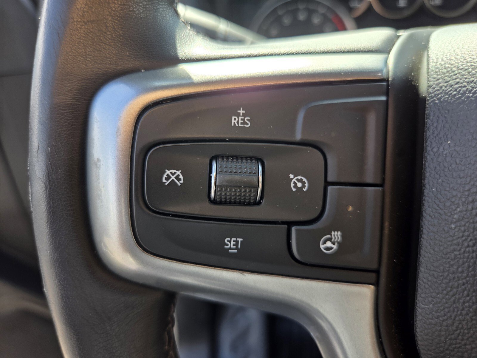 Used 2022 Silver Ice Metallic Chevrolet LT image 21