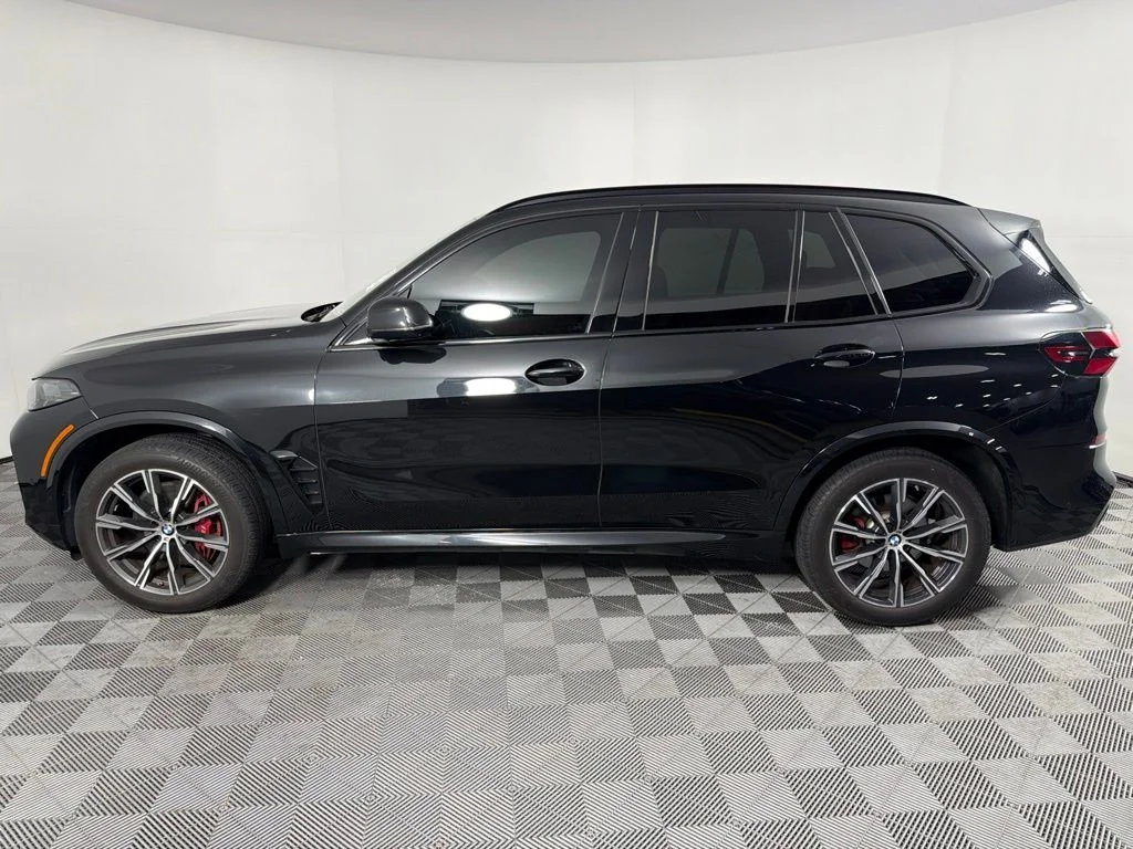 Certified Used 2024 Black Sapphire Metallic BMW xDrive40i image 8