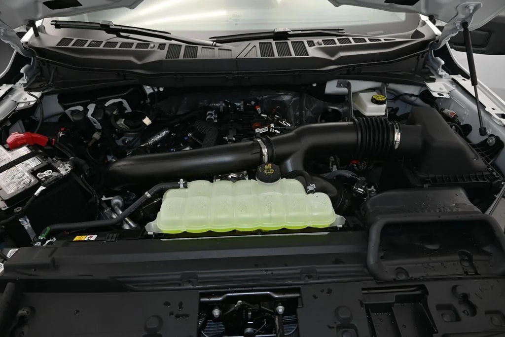 New 2026 Oxford White Ford XL image 15