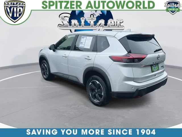 Used 2025 Silver Nissan SV image 7