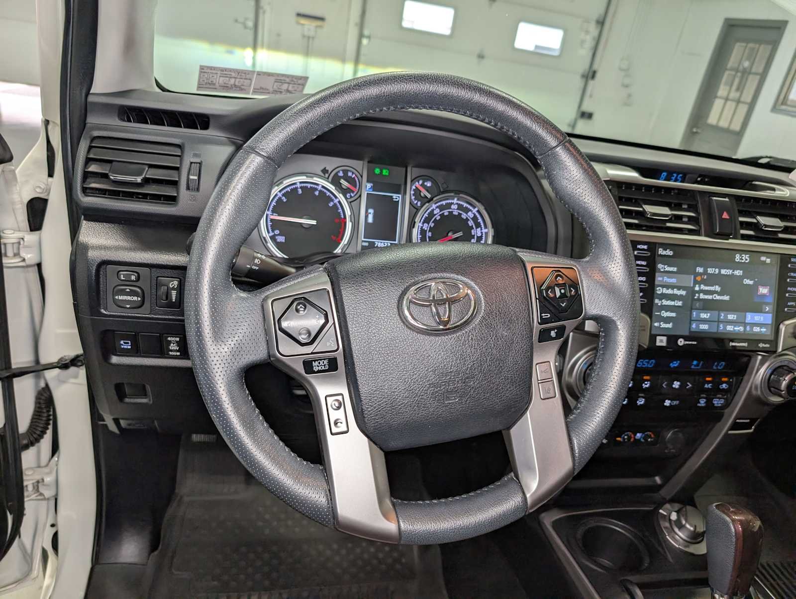 Used 2022 Blizzard Pearl Toyota Limited image 33