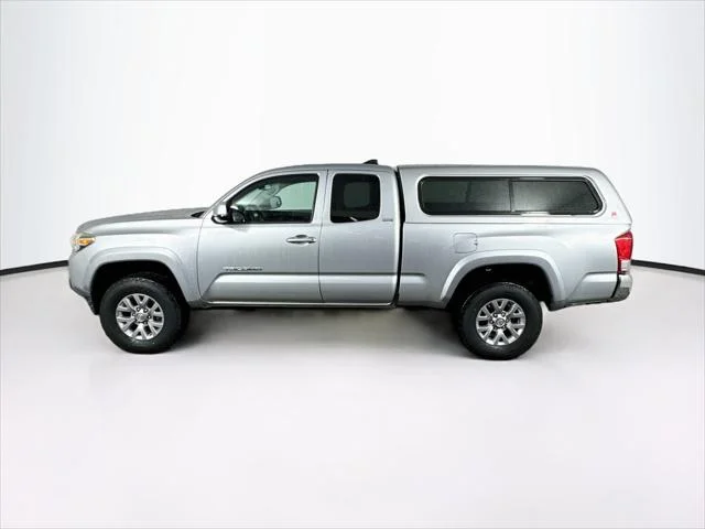 Certified Used 2017 SILVER ME Toyota  image 4