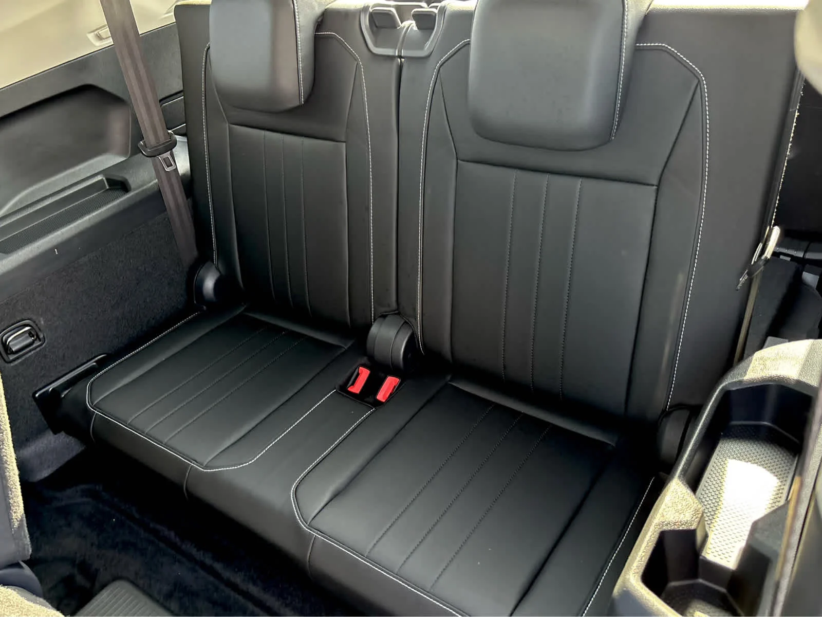 Used 2023 Platinum Gray Metallic Volkswagen SE image 14