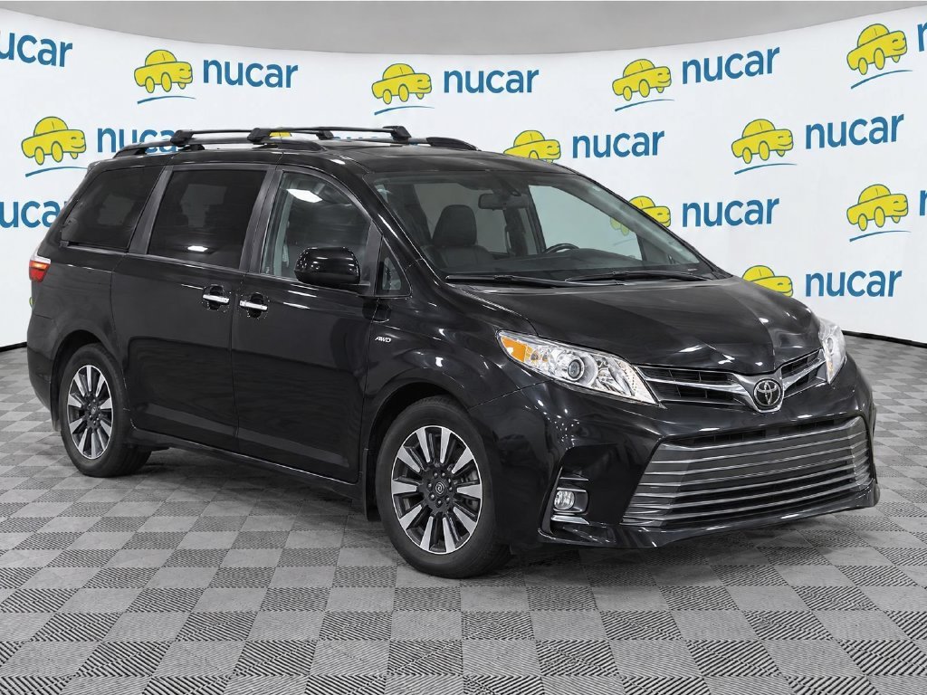 Used 2018 Black Toyota XLE image 1