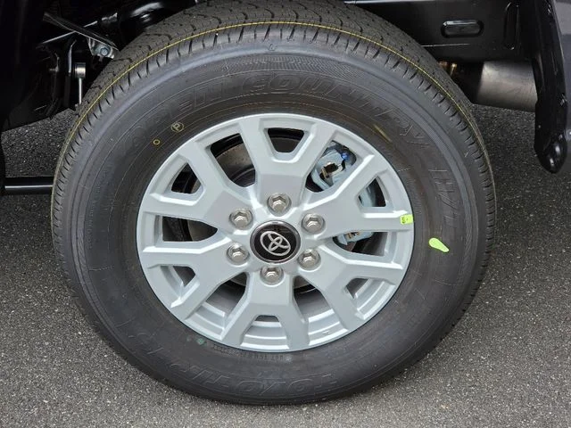 New 2026  Toyota SR5 image 6