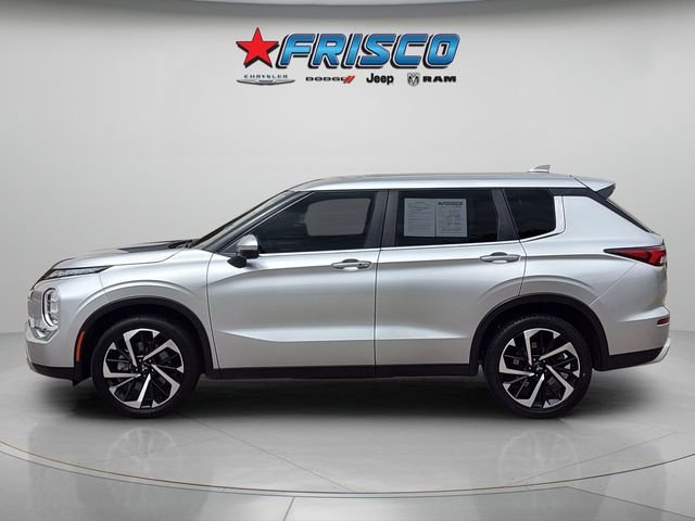Used 2023 Silver Mitsubishi SE image 4