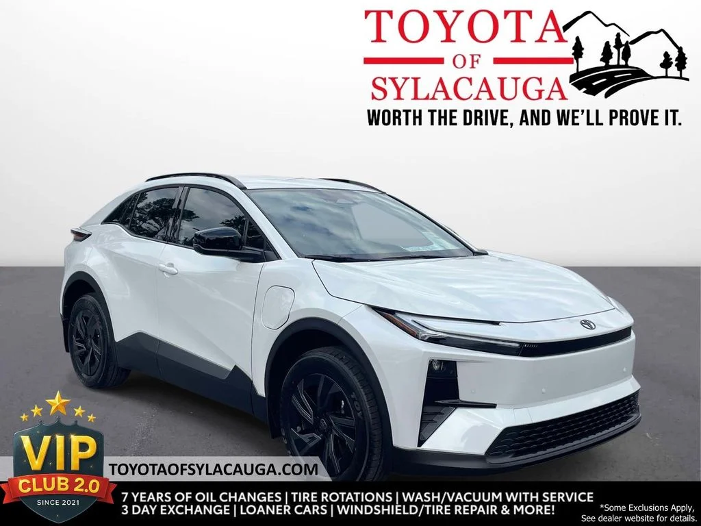 New 2026 Wind Chill Pearl Toyota SE image 1