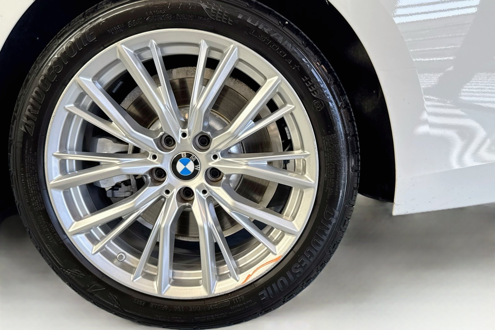 Used 2023 Alpine White BMW 330i image 30