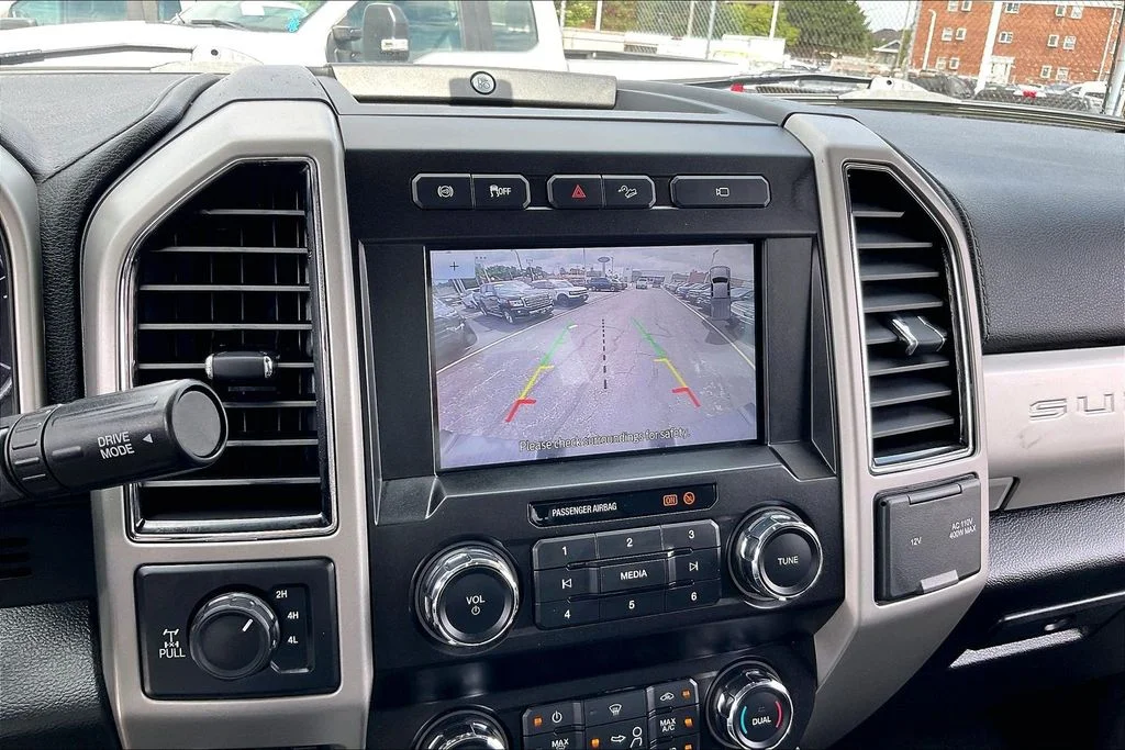 Used 2021 White Ford Lariat image 20