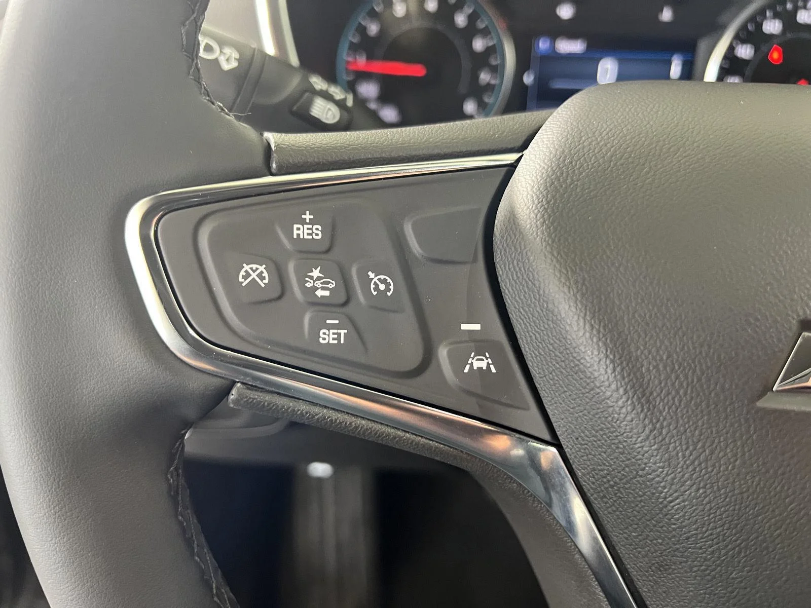 Used 2024 Mosaic Black Metallic Chevrolet LT image 8