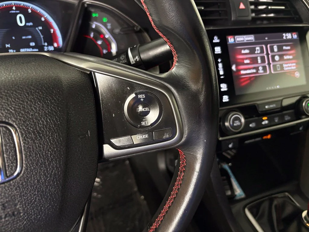 Used 2018 White Honda Si image 23