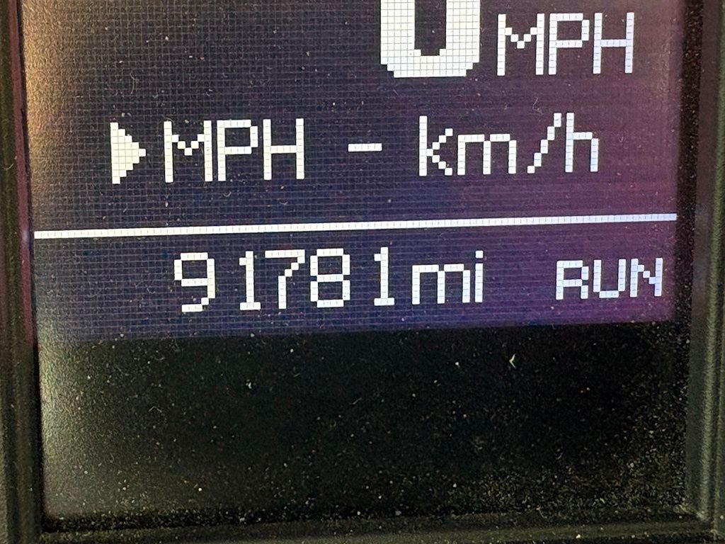 Used 2015 White Chrysler Touring-L image 13