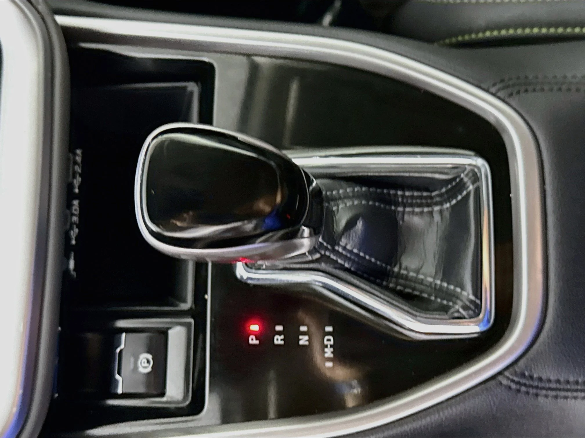 Used 2025 Magnetite Gray Metallic Subaru Onyx Edition image 16
