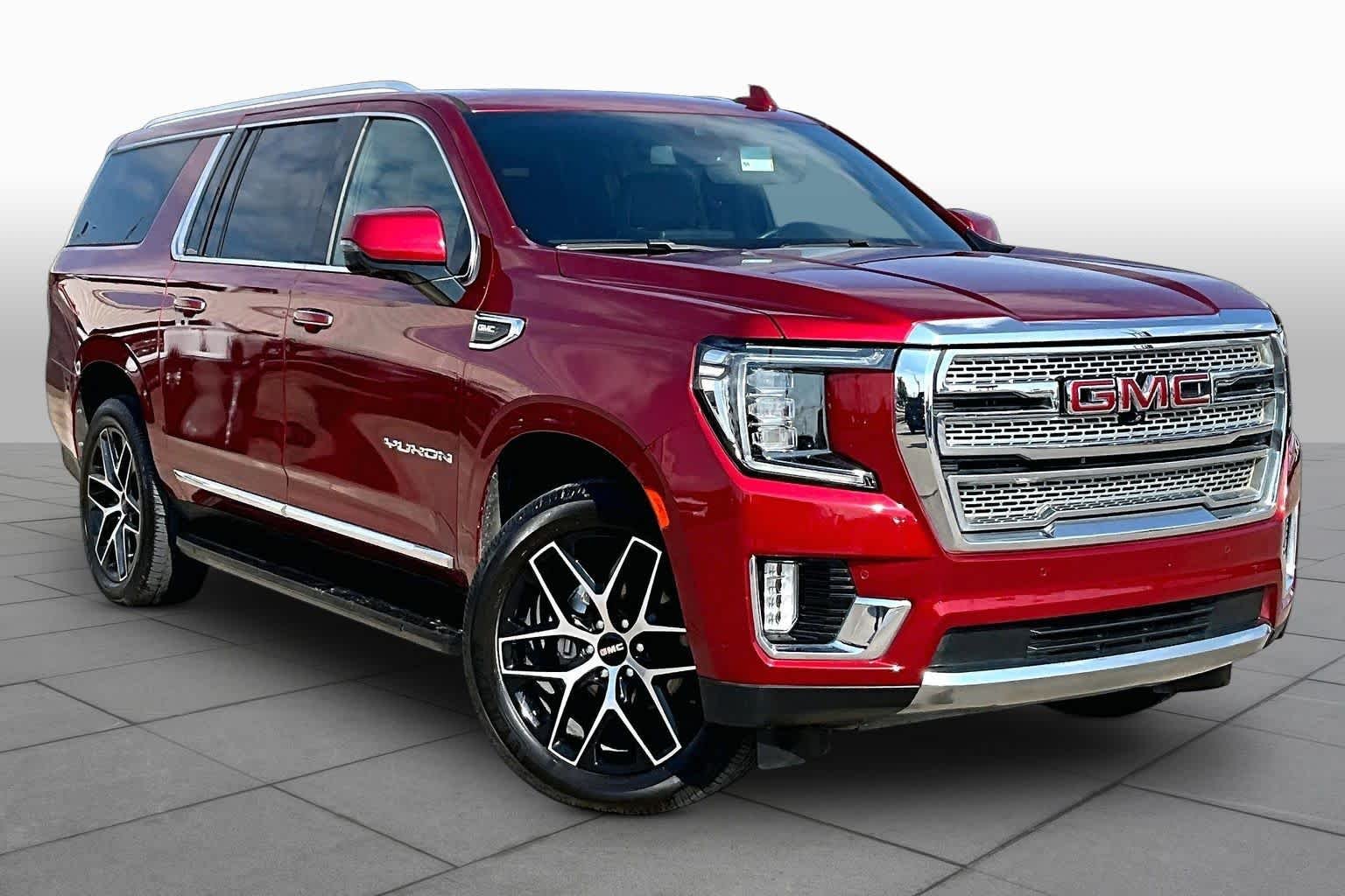 Used 2022 Cayenne Red Tintcoat GMC SLT image 3