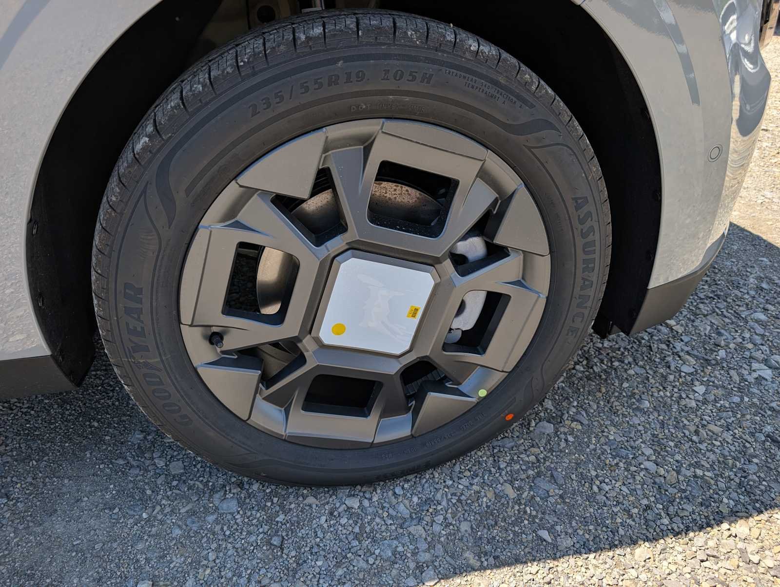 New 2027 Ceramic Silver Kia SX image 3
