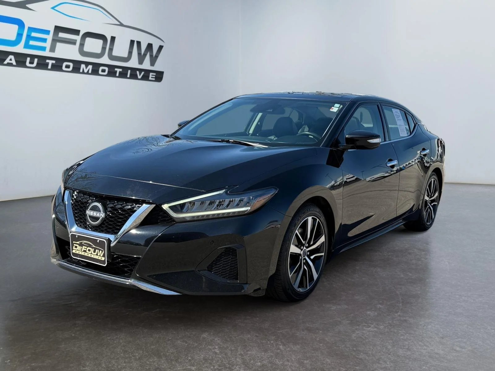 Used 2023 BLACK NISSAN SL SEDAN image 7