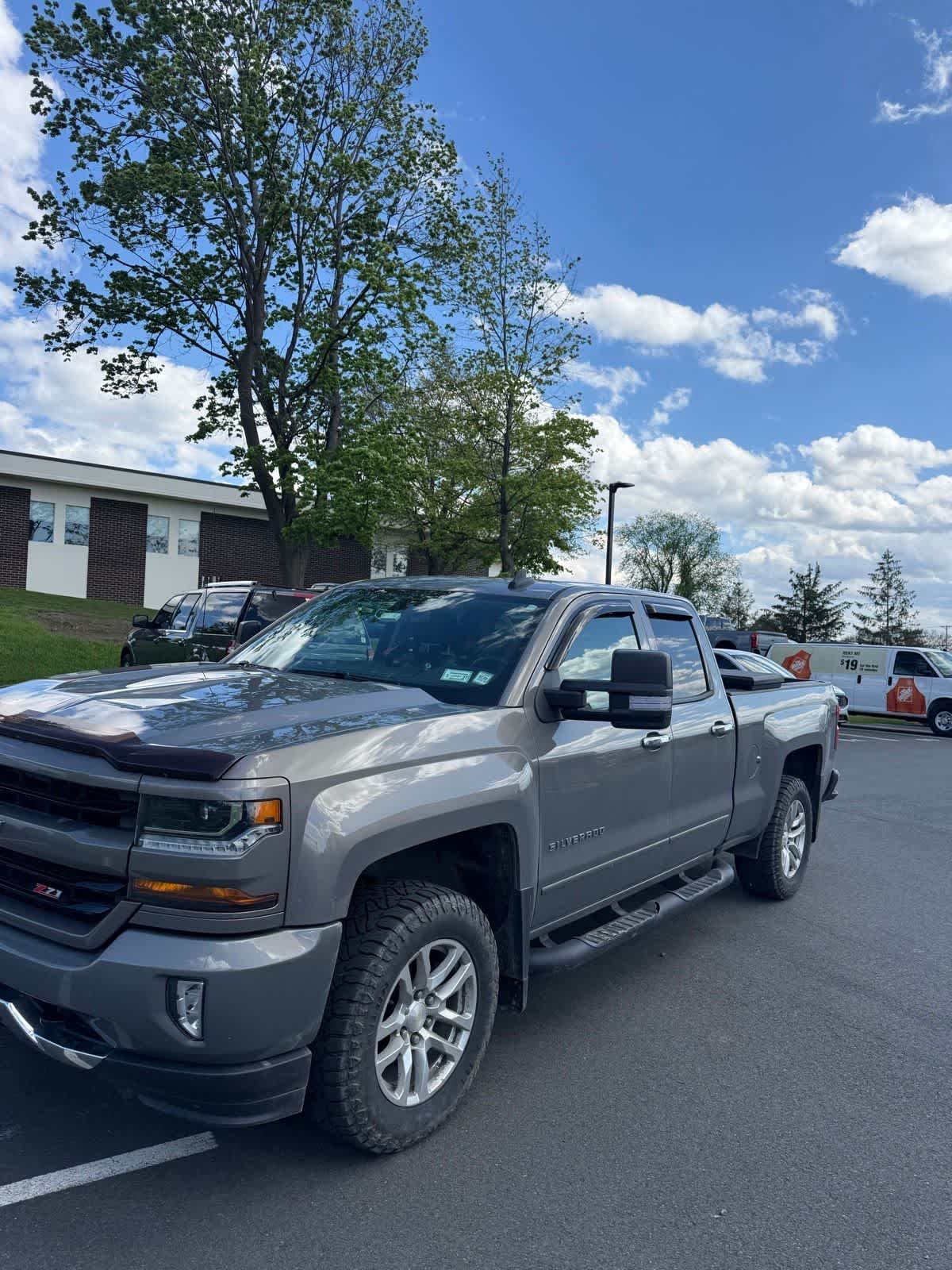 2017 Chevrolet Silverado 1500 LT 4X4 Double Cab Std Box's photo