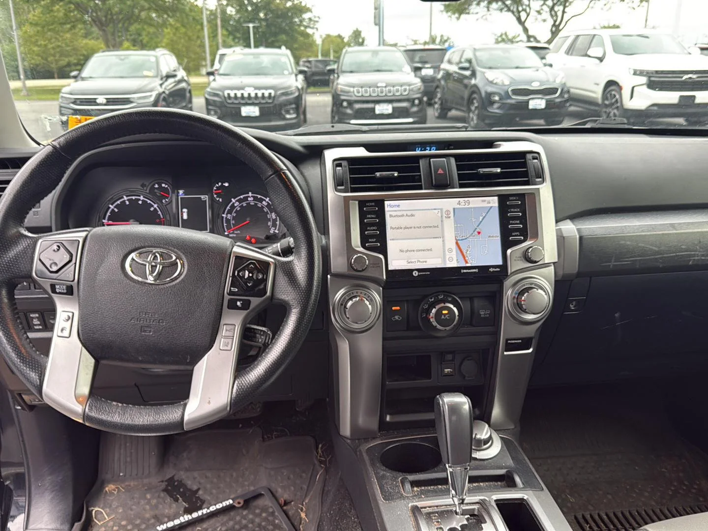 Used 2022 Midnight Black Metallic Toyota SR5 Premium image 27
