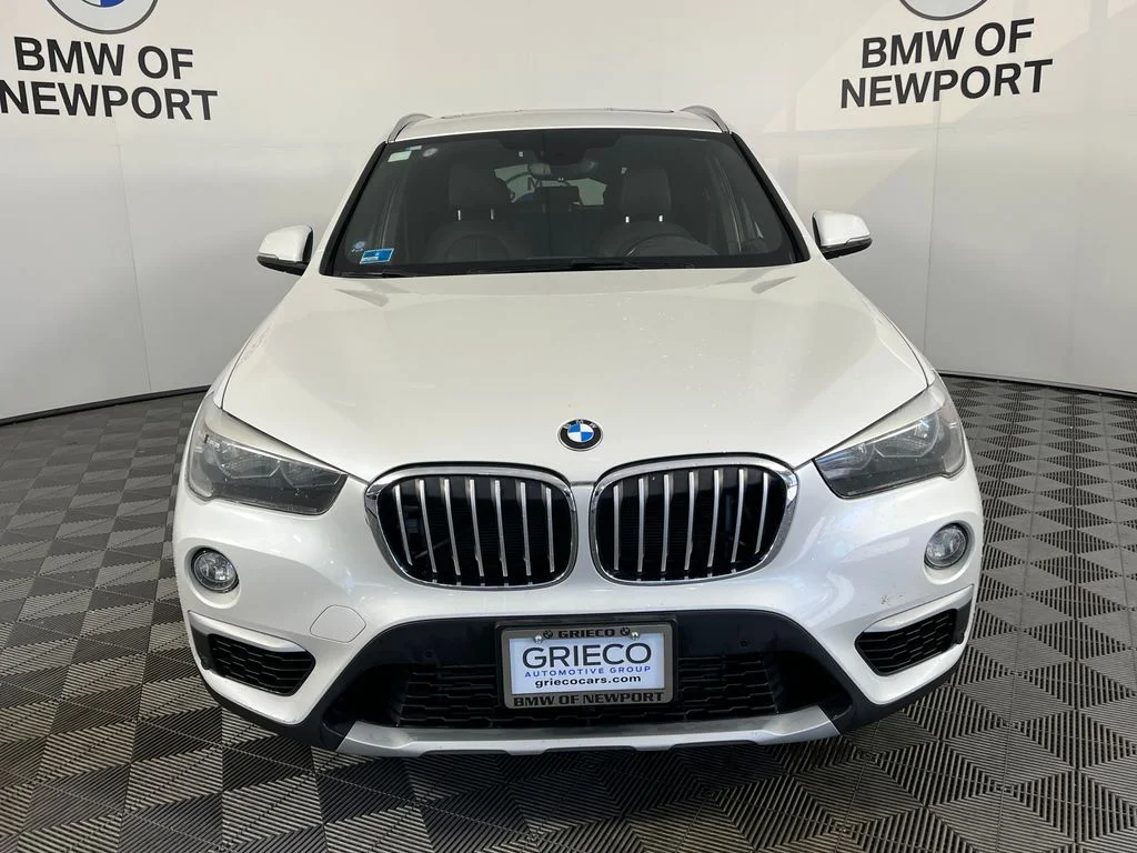 Used 2016 White BMW xDrive28i image 4