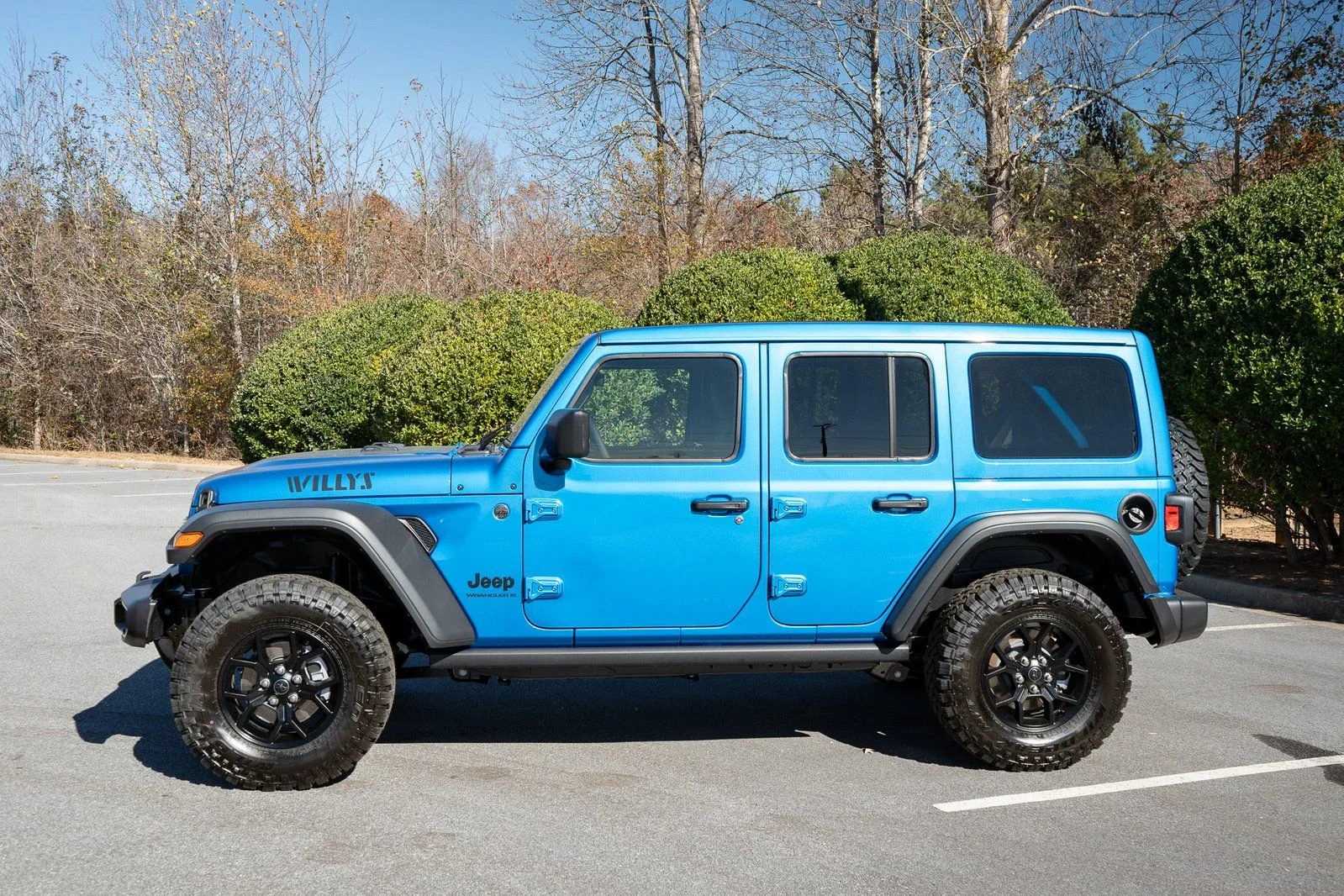 New 2026 Hydro Blue Pearl-Coat Exterior Paint Jeep Willys image 5