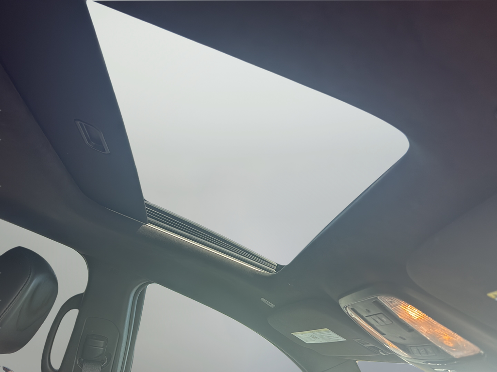 Used 2023 White Dodge Citadel image 16