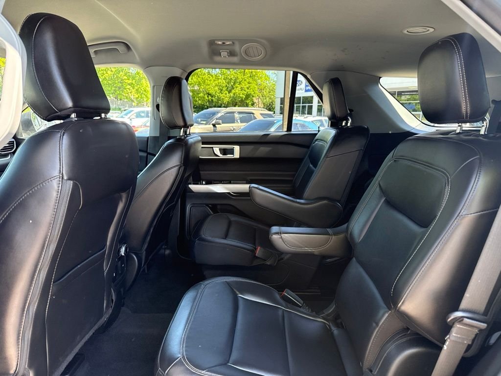 Used 2022 Silver Ford XLT image 23