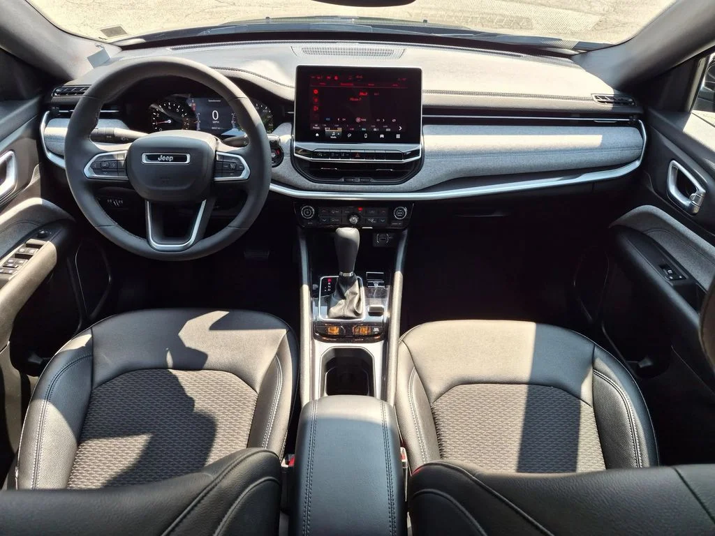 Used 2024 Black Jeep Latitude image 20