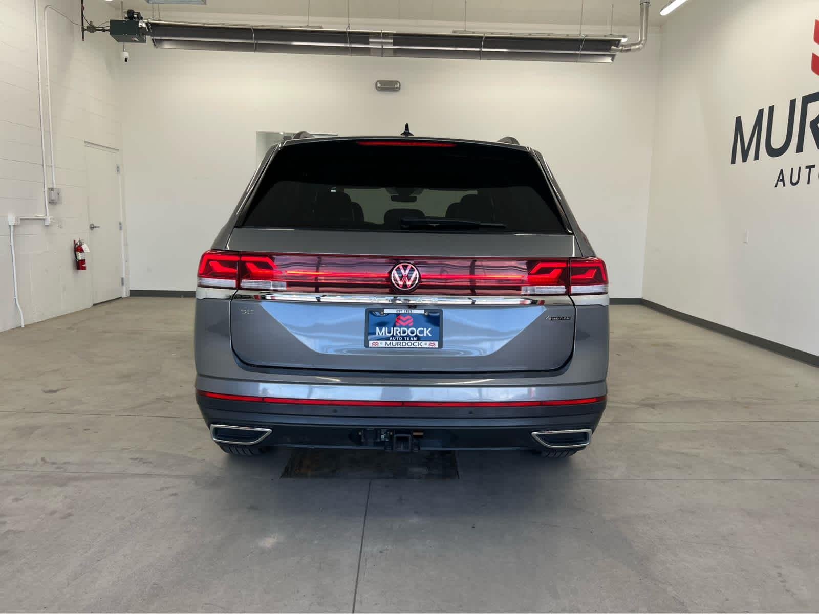 Used 2025 Platinum Gray Metallic Volkswagen 2.0T SE w/Technology image 3