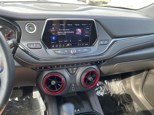 Certified Used 2022 IRIDESCENT PEARL TRICOAT Chevrolet RS image 17