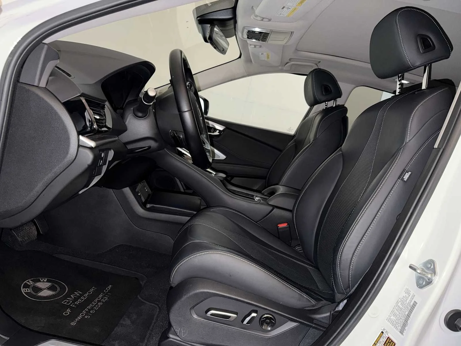Used 2023 Platinum White Pearl Acura w/Technology Package image 9