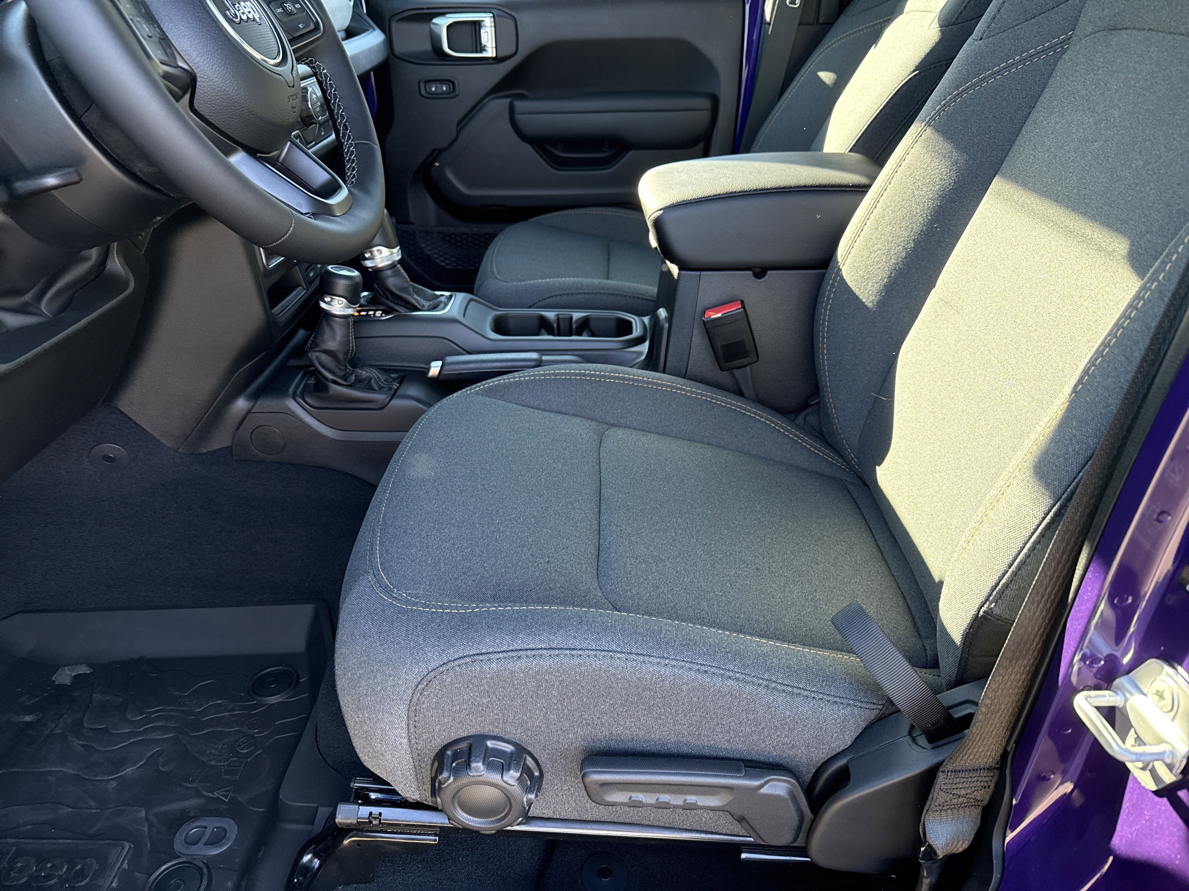 New 2026 Reign Jeep Sport S image 9