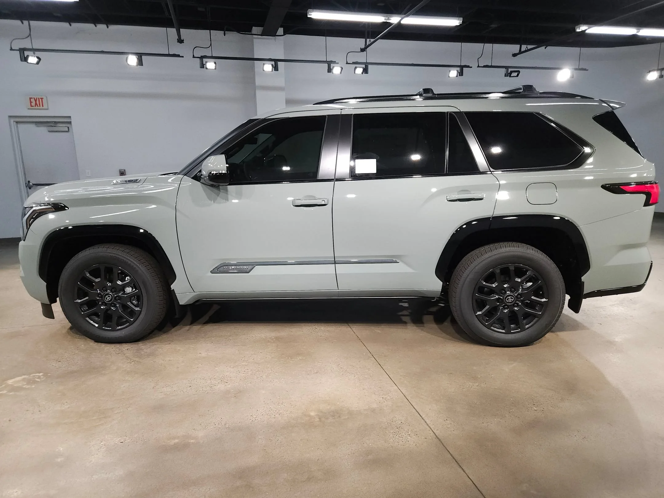New 2026 Lunar Rock Toyota Platinum image 4