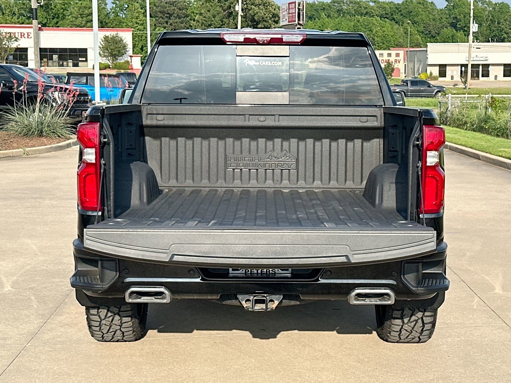 Used 2023 Black Chevrolet High Country image 23