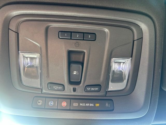 Used 2020 Silver GMC SLT image 19
