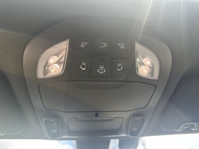 Used 2018 Black Chrysler Limited image 40
