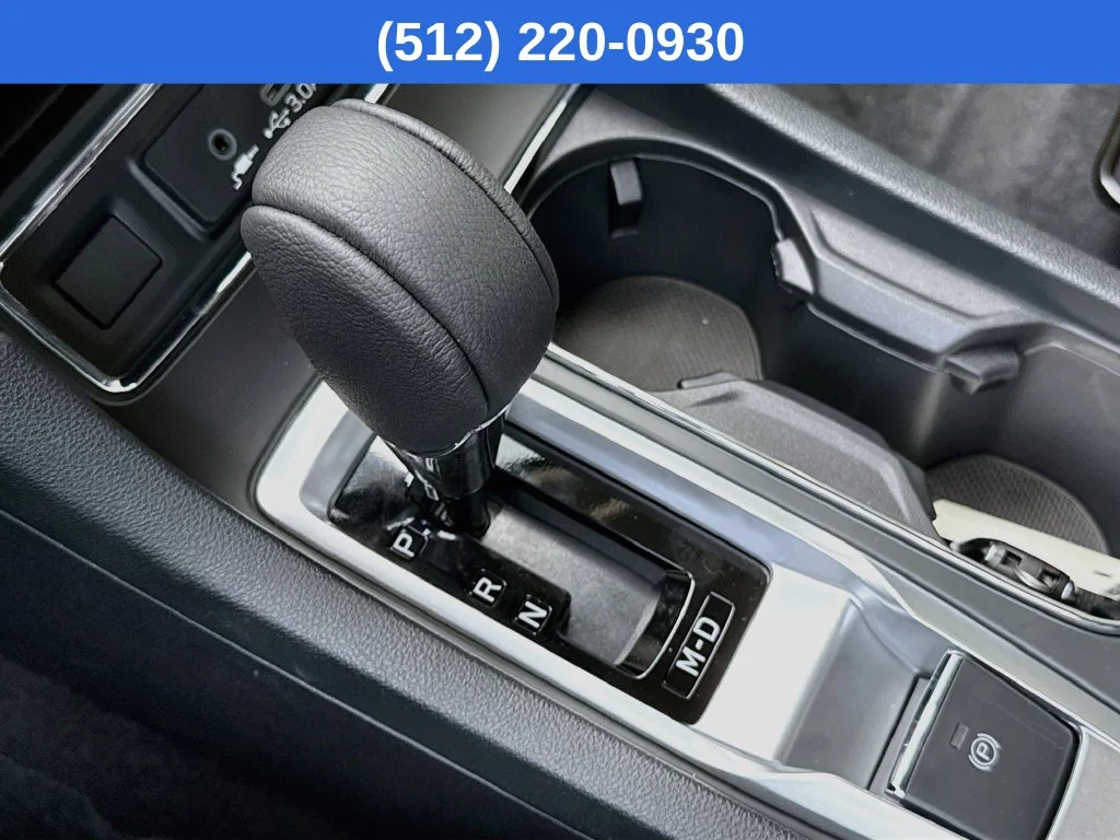 New 2027 White Subaru Premium image 20