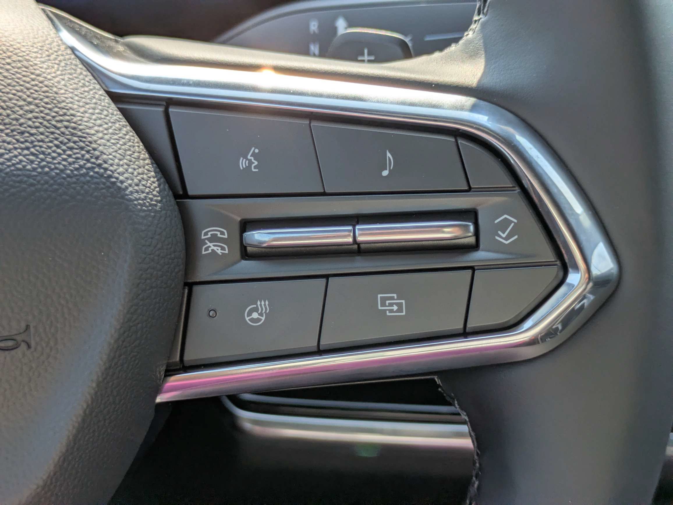 New 2027 Sterling Gray Metallic Chevrolet LT image 27