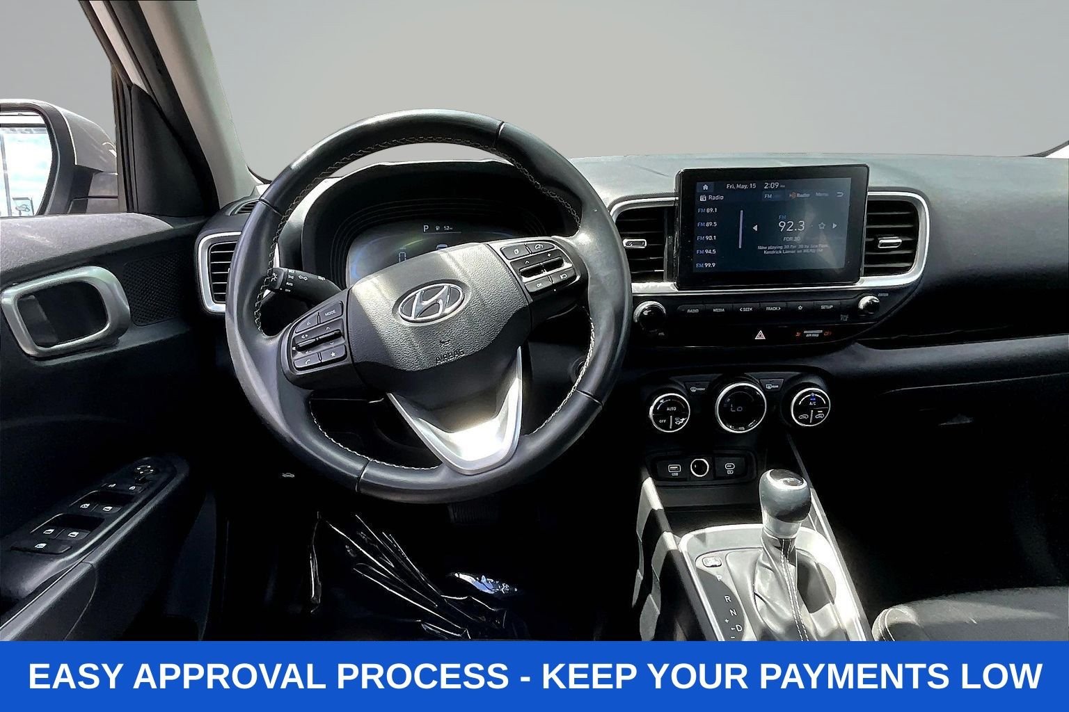 Used 2025 Silver Hyundai SEL image 11