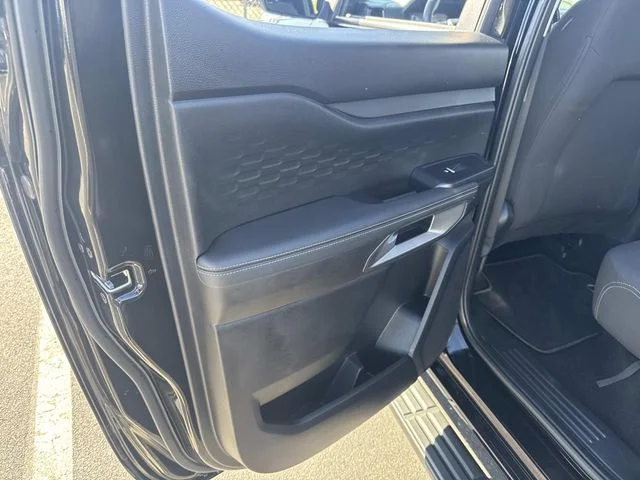 Used 2025 Black Ford XLT image 19