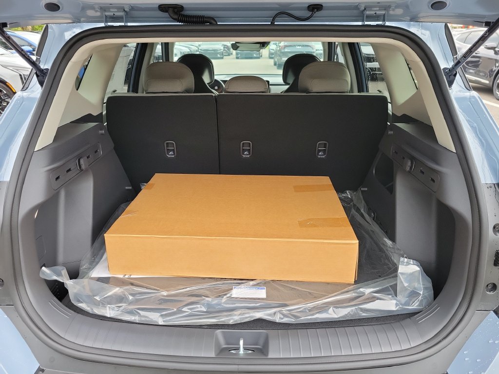 New 2027 Pale Gray Kia S image 12