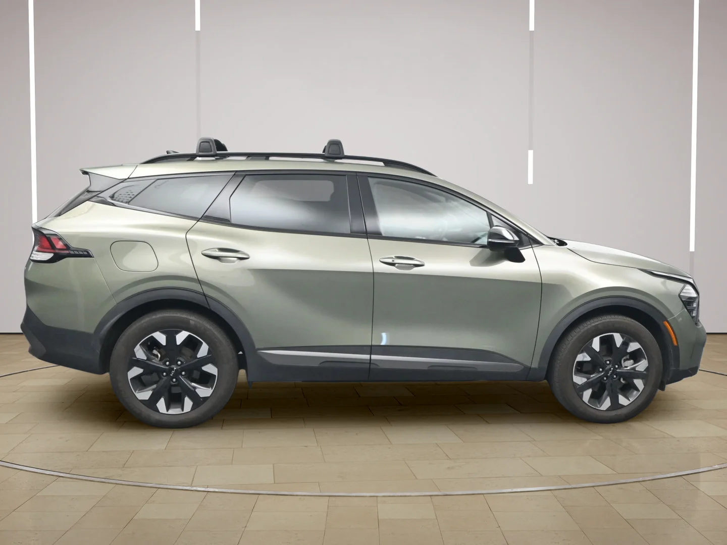 Used 2024 Jungle Green Kia X-Line image 8