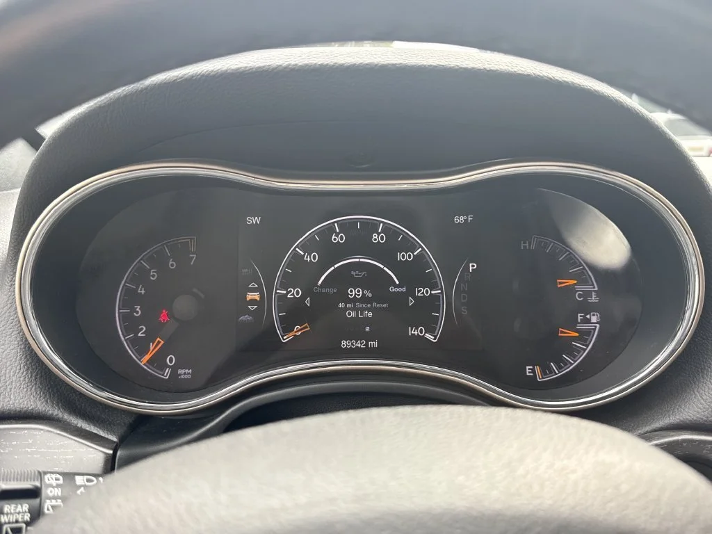 Used 2015 White Jeep Limited image 19