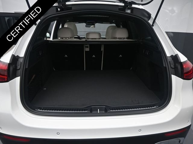 Used 2025 White Mercedes-Benz GLC 300 image 12