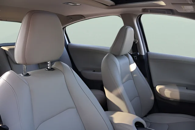 Used 2022 White Honda EX-L image 19