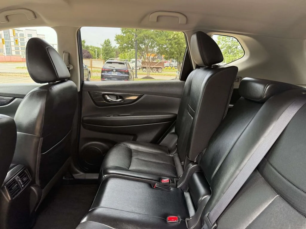 2017 Nissan Rogue SL - Photo 16