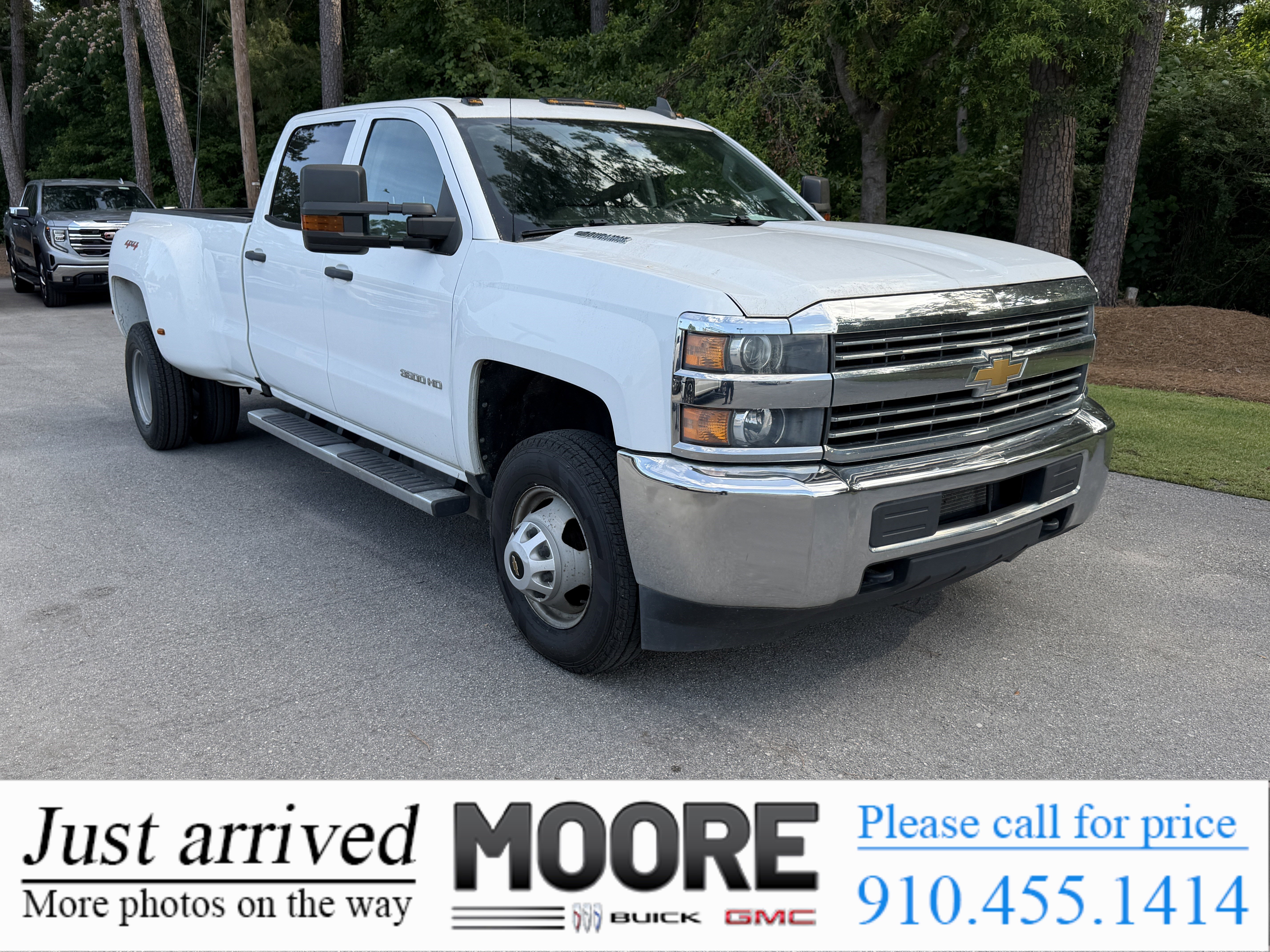 2016 Chevrolet Silverado HD Work Truck 4WD Crew Cab Long Box DRW's photo
